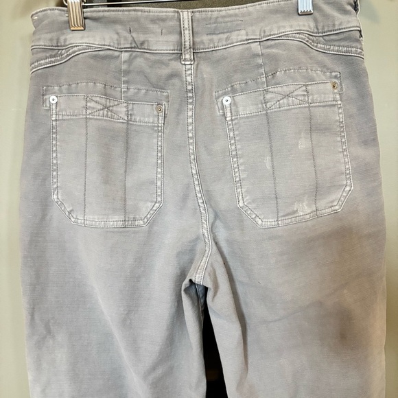 🦆 Pilcro Distressed Gray Wanderer Pant - size 29​ - Picture 6 of 9
